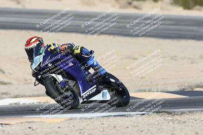 media/Dec-07-2025-CVMA (Sun) [[3e7d2de5dc]]/Race 8-Middleweight Shootout/